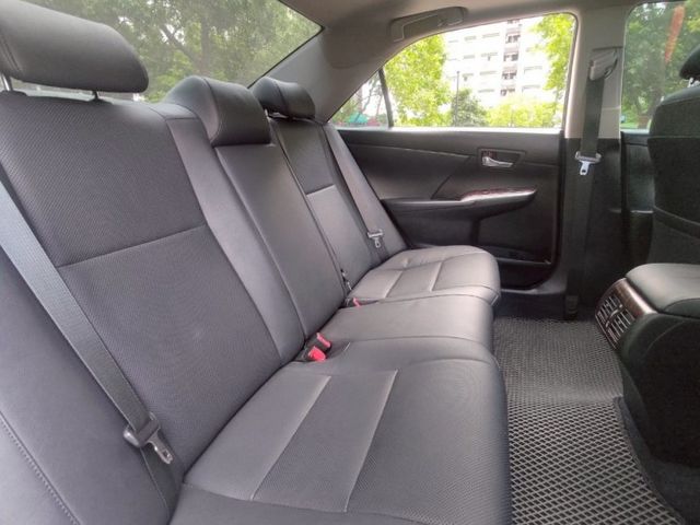 【認證車專賣店】尊爵版、天窗、4安、TCS防滑、導航、IKEY、定速、五大保固  第19張相片