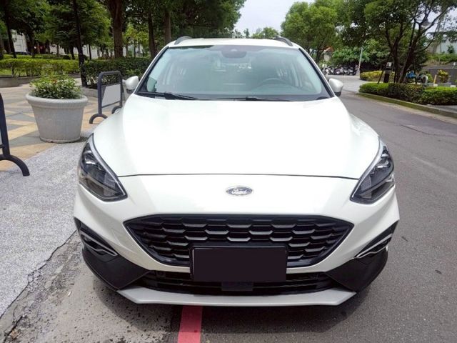 【原鈑件認證車】任性版、保證2萬Km、LV2、電動椅、B&Q音響、IKEY、原廠保養  第2張相片