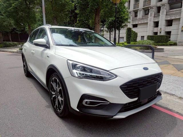 【原鈑件認證車】任性版、保證2萬Km、LV2、電動椅、B&Q音響、IKEY、原廠保養  第3張相片