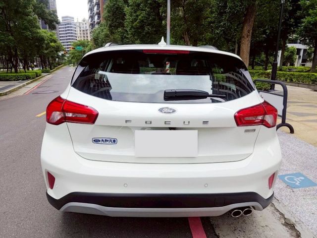 【原鈑件認證車】任性版、保證2萬Km、LV2、電動椅、B&Q音響、IKEY、原廠保養  第6張相片