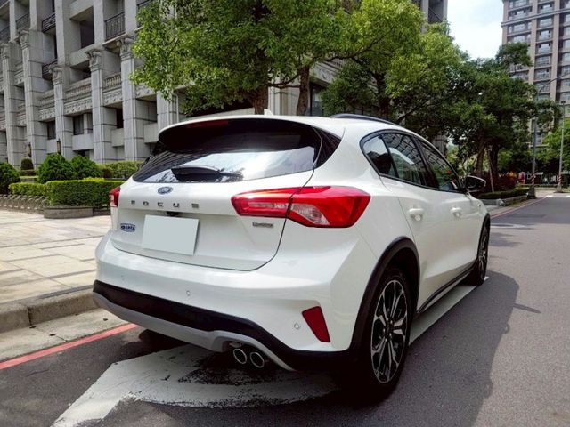 【原鈑件認證車】任性版、保證2萬Km、LV2、電動椅、B&Q音響、IKEY、原廠保養  第7張相片