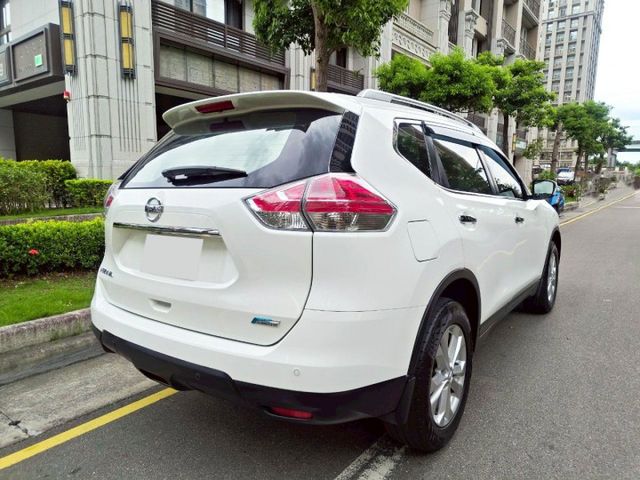 【原鈑件認證車】保證7萬km、IKEY、4安、定速、導航倒顯、原廠保養、五大保固  第7張相片
