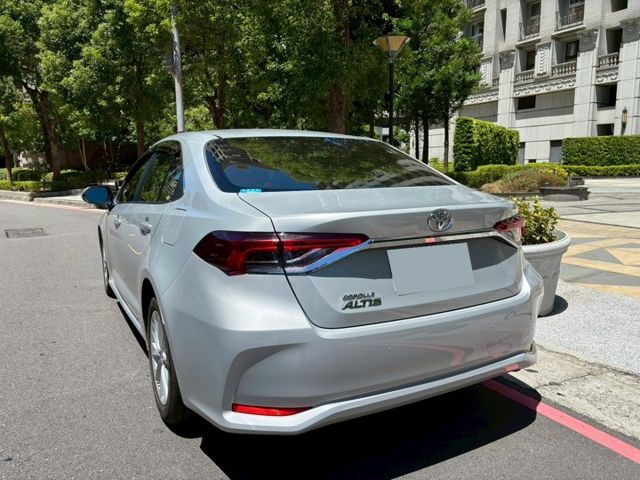 【全場認證里程保證】大改款12代、僅跑2萬km、選配環景、IKEY、導航、原鈑原廠保養、五大保固  第8張相片