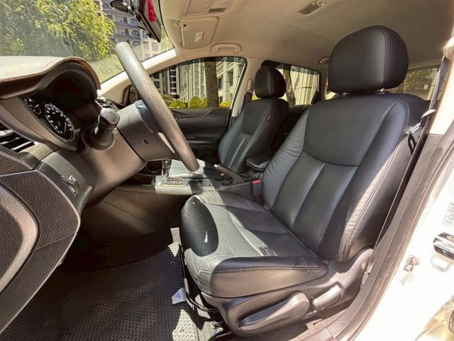 【全場認證里程保證】IKEY、定速、導航倒顯、恆溫、五大保固、0頭款～可全額貸  第10張相片