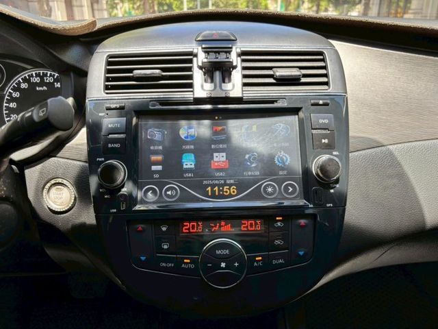 【全場認證里程保證】IKEY、定速、導航倒顯、恆溫、五大保固、0頭款～可全額貸  第13張相片