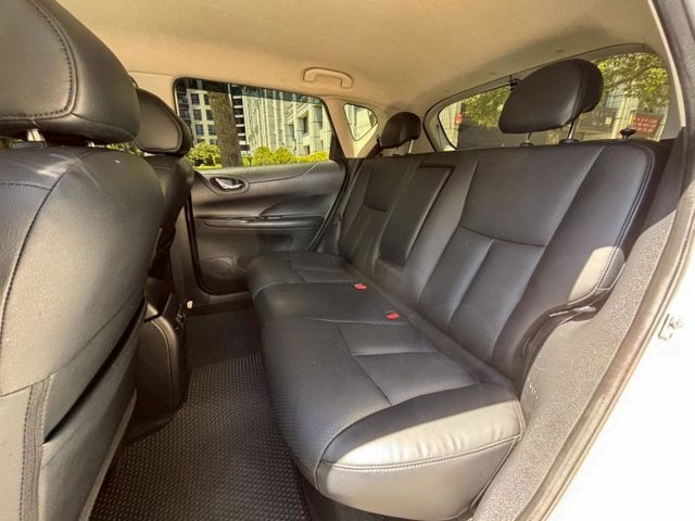 【全場認證里程保證】IKEY、定速、導航倒顯、恆溫、五大保固、0頭款～可全額貸  第16張相片