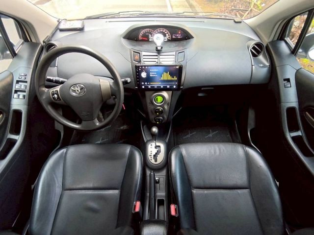 【全場認證里程保證】僅11萬KM、導航倒顯、15吋圈、原鈑原廠保養  第9張相片