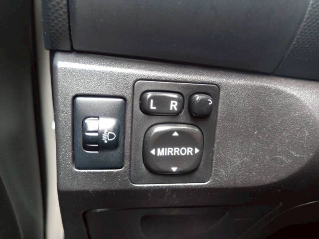 【全場認證里程保證】僅11萬KM、導航倒顯、15吋圈、原鈑原廠保養  第12張相片