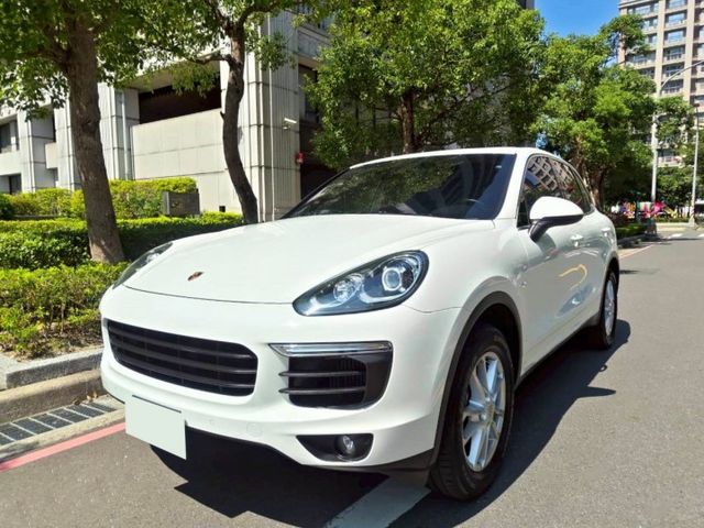 【全場認證里程保證】小改款、僅9萬KM、天窗、14向電動椅、中文多媒體影音、原廠保養  第1張相片