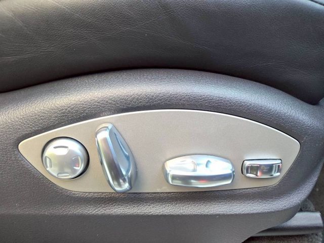 【全場認證里程保證】小改款、僅9萬KM、天窗、14向電動椅、中文多媒體影音、原廠保養  第11張相片