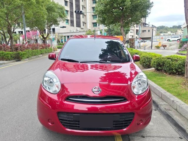 【全場認證里程保證】僅5萬km、導航顯影 、15吋鋁圈、原鈑件原廠保養、五大保固  第2張相片