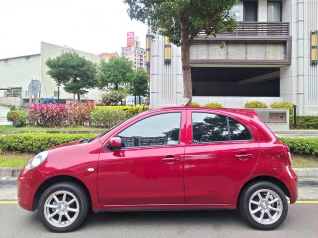 【全場認證里程保證】僅5萬km、導航顯影 、15吋鋁圈、原鈑件原廠保養、五大保固  第4張相片