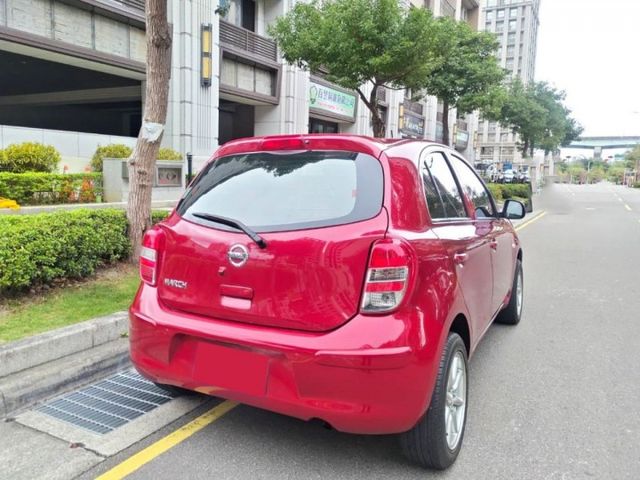 【全場認證里程保證】僅5萬km、導航顯影 、15吋鋁圈、原鈑件原廠保養、五大保固  第7張相片