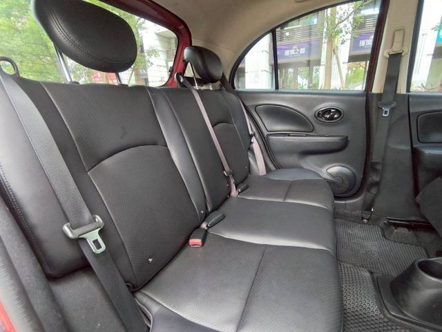 【全場認證里程保證】僅5萬km、導航顯影 、15吋鋁圈、原鈑件原廠保養、五大保固  第17張相片