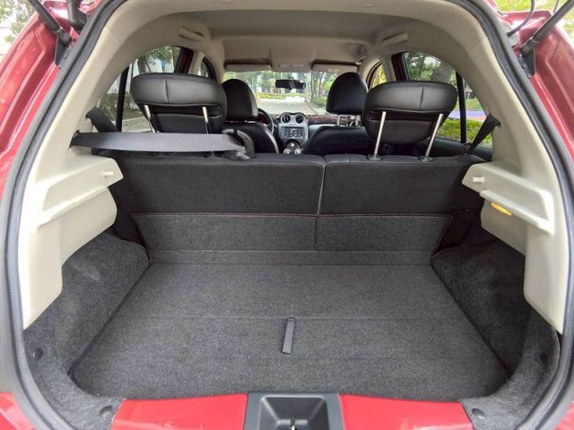 【全場認證里程保證】僅5萬km、導航顯影 、15吋鋁圈、原鈑件原廠保養、五大保固  第18張相片