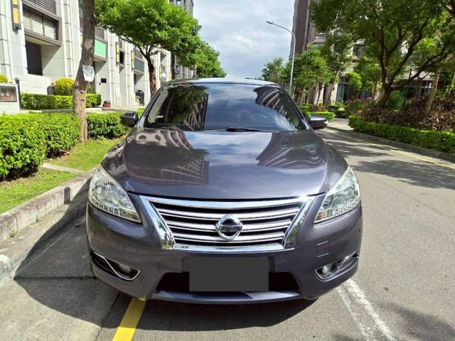 【全場認證里程保證】IKEY、定速、雙恆溫、導航倒顯、原鈑件、五大保固  第2張相片