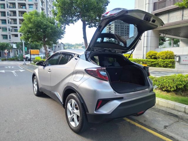 【全場認證里程保證】 僅8萬km、IKEY、定速、9吋安卓機、原鈑原廠保養  第5張相片