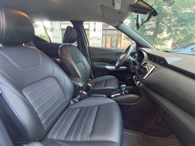 【全場認證里程保證】旗艦、黑白雙色、盲點、環景、車偏、側邊影像、原鈑原廠保養  第10張相片