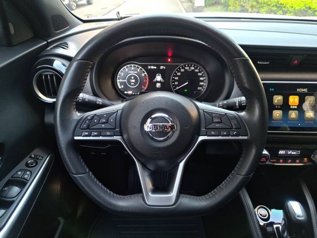 【全場認證里程保證】旗艦、黑白雙色、盲點、環景、車偏、側邊影像、原鈑原廠保養  第11張相片