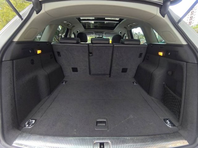 【全場認證里程保證】全景天窗、電尾門、IKEY、雙電動椅、定速、原鈑件  第17張相片