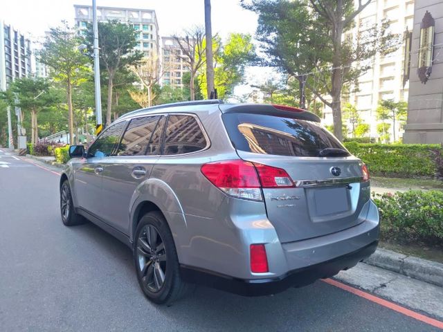 【全場認證里程保證】全台唯一、3.6R、僅7萬KM、260P、五速手自排、雙電動椅  第6張相片