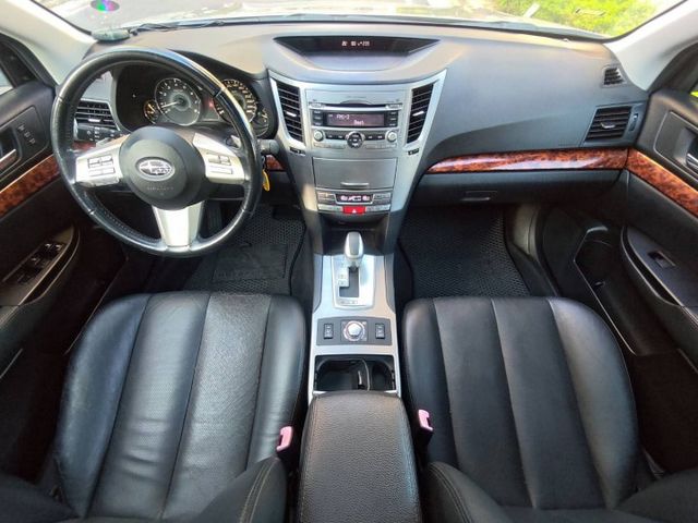 【全場認證里程保證】全台唯一、3.6R、僅7萬KM、260P、五速手自排、雙電動椅  第10張相片