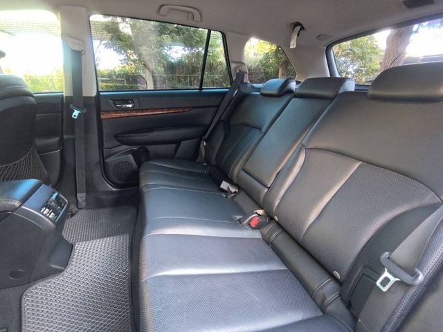 【全場認證里程保證】全台唯一、3.6R、僅7萬KM、260P、五速手自排、雙電動椅  第17張相片