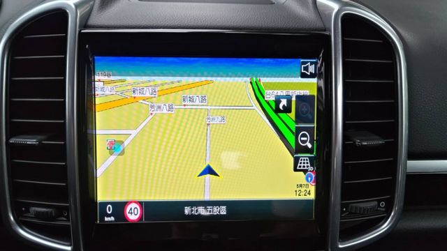 【全場認證里程保證】僅9萬km、全景天窗、8.6吋安卓機、盲點、雙電動椅、原鈑件  第13張相片