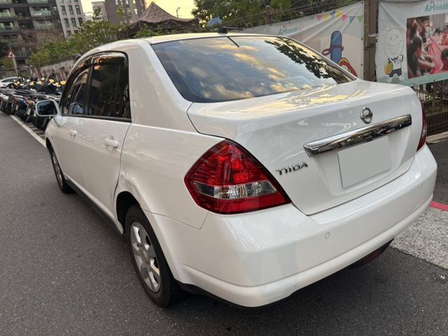 【全場認證里程保證】保證3萬KM、黑內裝、原鈑件、五大保固  第3張相片