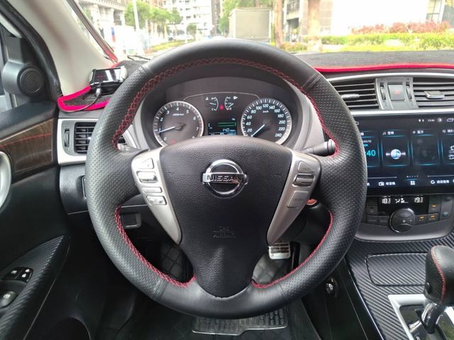 【全場認證里程保證】空力套件、IKEY、安卓、導航倒顯、恆溫、原廠保養、五大保固  第11張相片