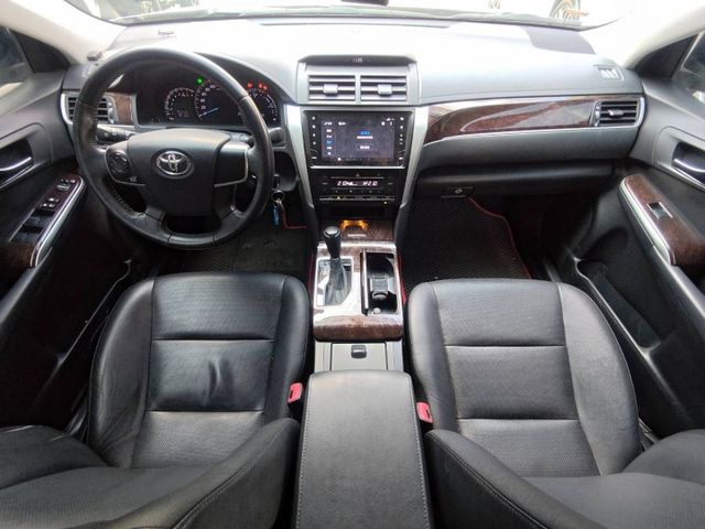 【全場認證里程保證】僅9萬km、精裝影音、導航倒顯、HID、循跡、原鈑原廠保養  第5張相片