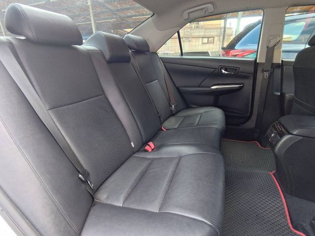 【全場認證里程保證】僅9萬km、精裝影音、導航倒顯、HID、循跡、原鈑原廠保養  第14張相片