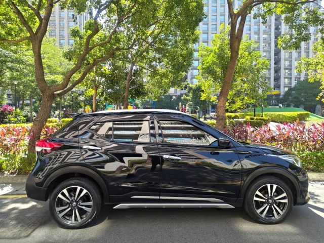 【全場認證里程保證】智行旗艦版、空力套件、盲點、環景、自動煞停、原鈑原廠保養  第4張相片