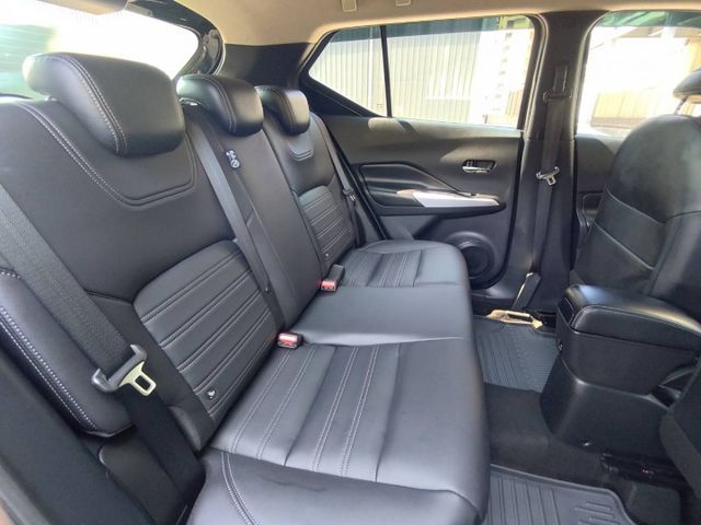 【全場認證里程保證】智行旗艦版、空力套件、盲點、環景、自動煞停、原鈑原廠保養  第17張相片