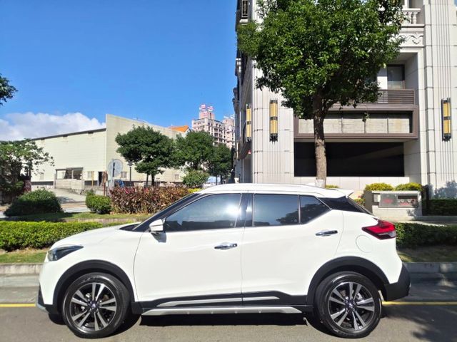 【全場認證里程保證】智行旗艦、保證5萬km、空力套件、盲點、原鈑原廠保養、五大保固  第4張相片