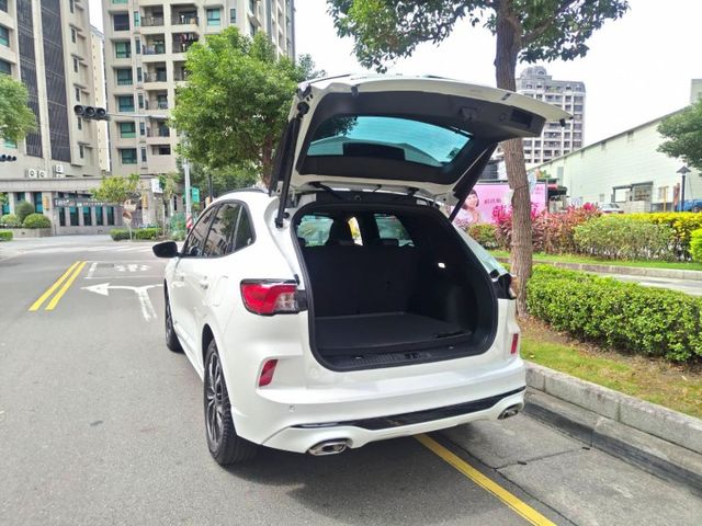 【全場認證里程保證】ST-LINE、空力套件、FSK冰鑽、LV2、原鈑原廠延保  第5張相片