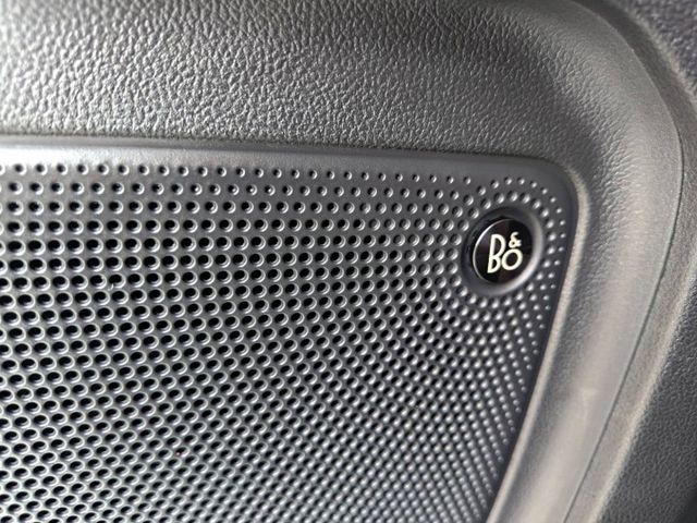 【全場認證里程保證】ST-LINE、空力套件、FSK冰鑽、LV2、原鈑原廠延保  第11張相片