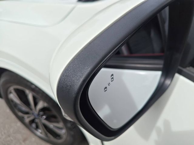 【全場認證里程保證】ST-LINE、空力套件、FSK冰鑽、LV2、原鈑原廠延保  第16張相片