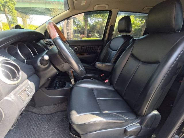 【全場認證里程保證】7人座、空力套件、10吋安卓、導航倒顯、IKEY  第9張相片