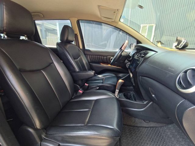 【全場認證里程保證】7人座、空力套件、10吋安卓、導航倒顯、IKEY  第10張相片