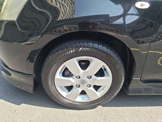 【全場認證里程保證】7人座、空力套件、10吋安卓、導航倒顯、IKEY  第19張相片