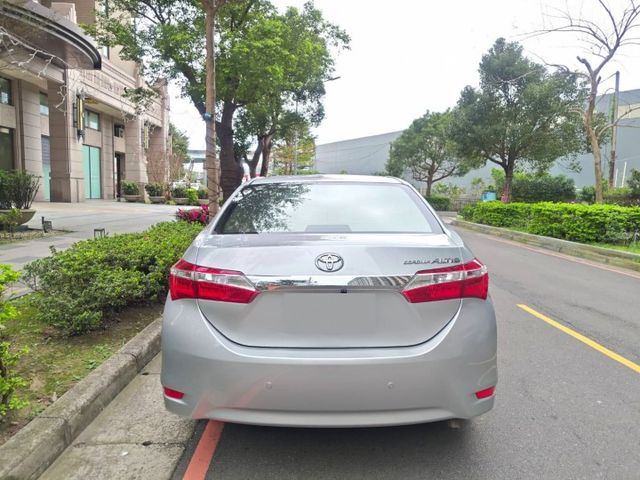 【全場認證里程保證】僅10萬km、9吋安卓機、導航倒顯、定速、恆溫、原鈑原廠保養  第6張相片