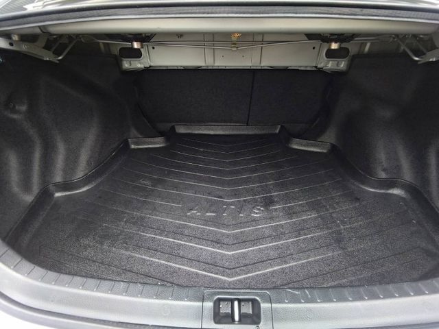 【全場認證里程保證】僅10萬km、9吋安卓機、導航倒顯、定速、恆溫、原鈑原廠保養  第18張相片