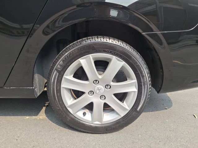 【全場認證里程保證】Active版、保證5萬KM、定速、原鈑件、原廠保養  第19張相片