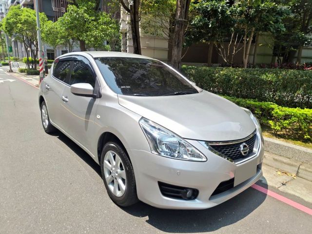 【全場認證里程保證】僅跑8萬km、IKEY、定速、導航倒顯、原廠保養、五大保固  第3張相片