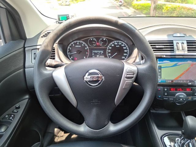 【全場認證里程保證】僅跑8萬km、IKEY、定速、導航倒顯、原廠保養、五大保固  第11張相片