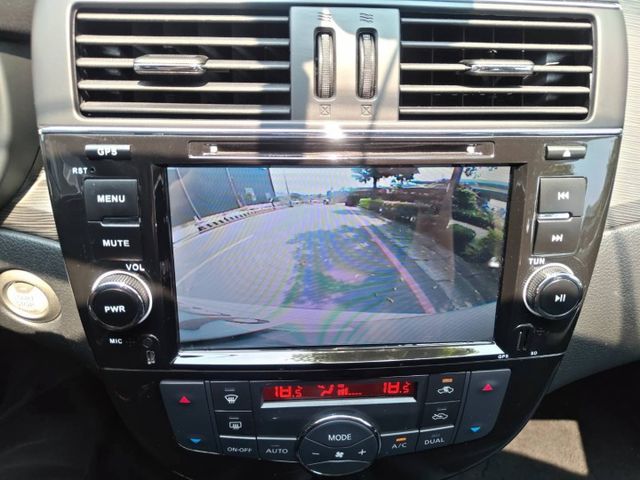 【全場認證里程保證】僅跑8萬km、IKEY、定速、導航倒顯、原廠保養、五大保固  第15張相片