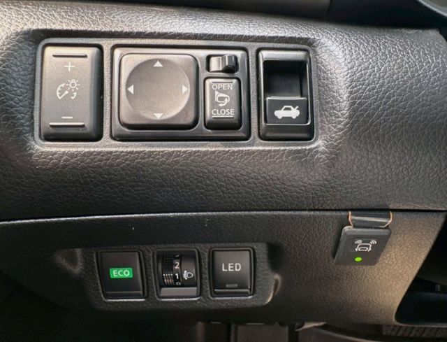 【全場認證里程保證】17吋鋁圈、世盟對四卡鉗、後加大碟盤、10吋安卓機、導航倒顯  第15張相片