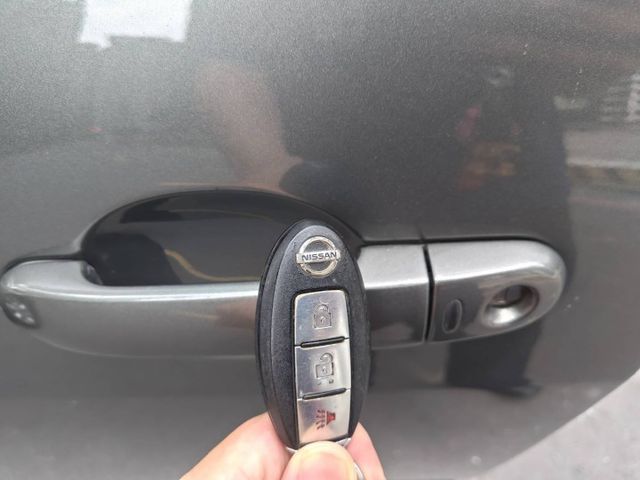 【全場認證里程保證】僅跑7萬km、安卓環景機、IKEY、定速、恆溫、原鈑件  第13張相片