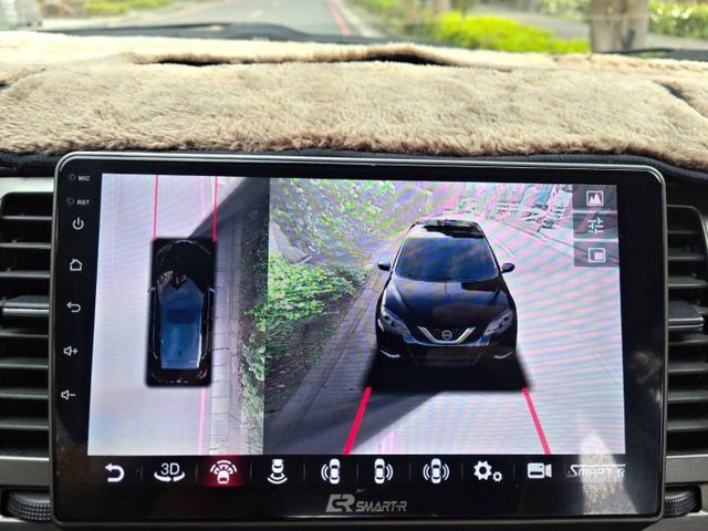 【全場認證里程保證】僅跑7萬km、安卓環景機、IKEY、定速、恆溫、原鈑件  第15張相片